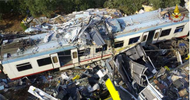 Bari - Incidente treni